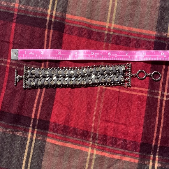 Stunning Premier Designs "GRAND ENTRANCE" Toggle Bracelet NIB - Picture 3 of 4